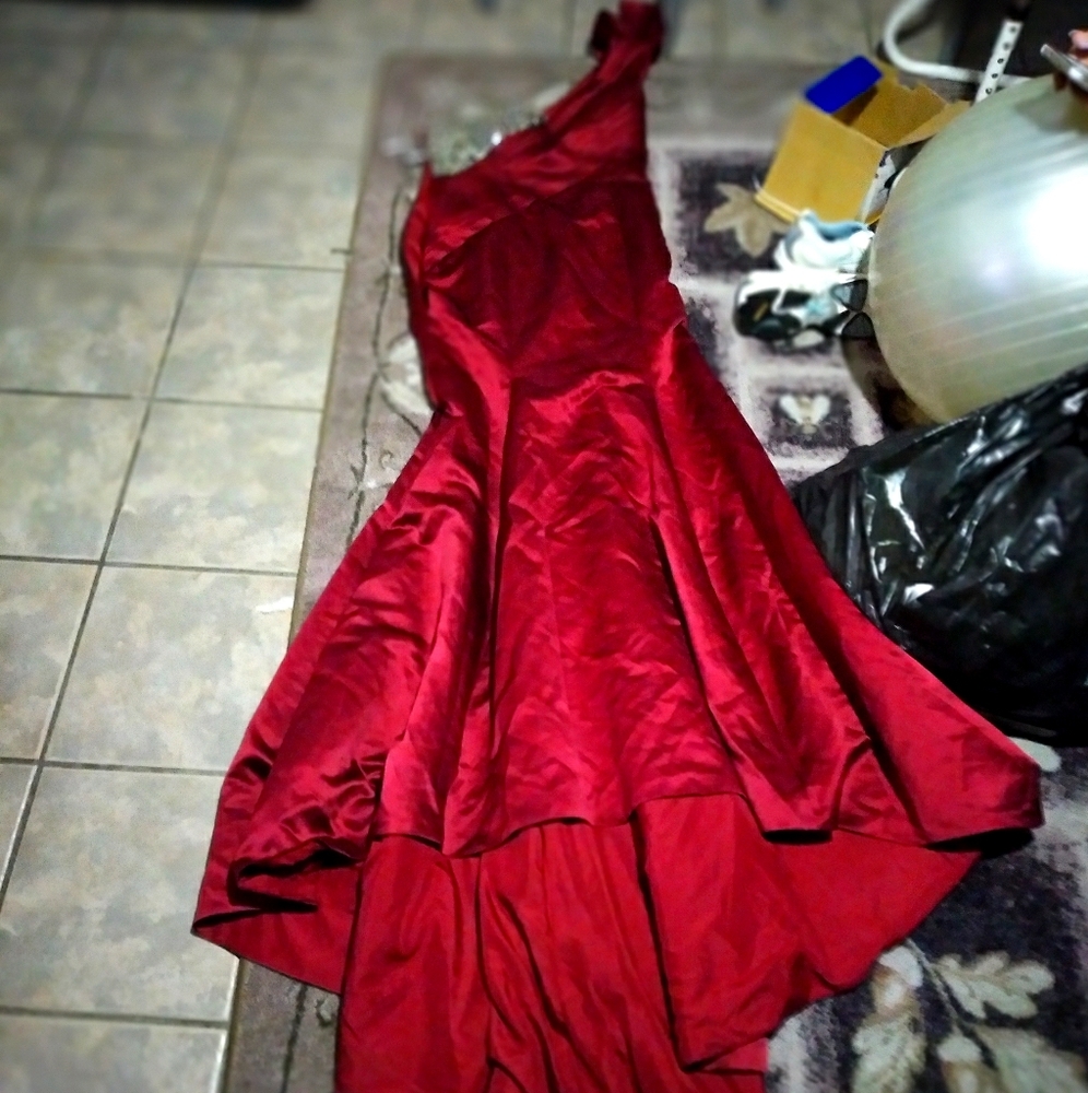 Burgundy prom dress